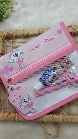 Estojo Higiene Bucal Personalizado Tema Lilica Replica