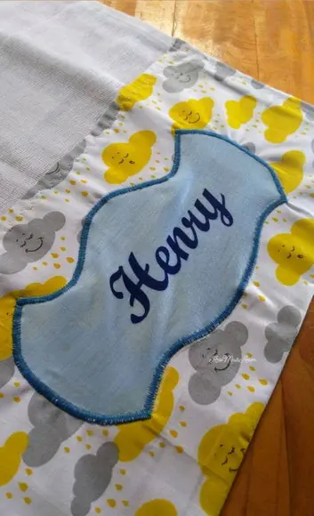 Fralda com nome personalizado.