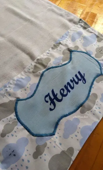 Fralda com nome personalizado.