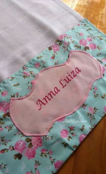 Fralda com nome personalizado.