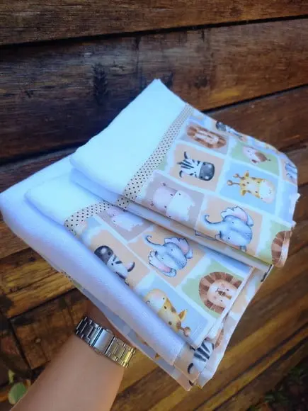 Kit 4x Fralda de Ombro, 2x Toalha Fralda 100% Algodão Bebe