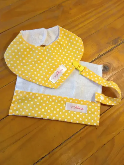 Kit Babador + Fralda de Boca Pequena + Prendedor de chupeta