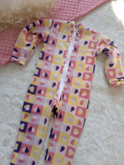 Macacão Pijama em Microsoft. (1, 2 ou 3 Anos)
