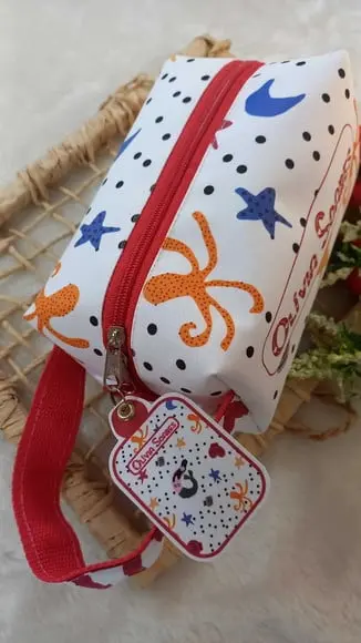 Necessaire Box, com Alça Personalizada.
