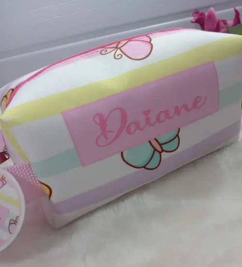 Necessaire Box, com Alça Personalizada.