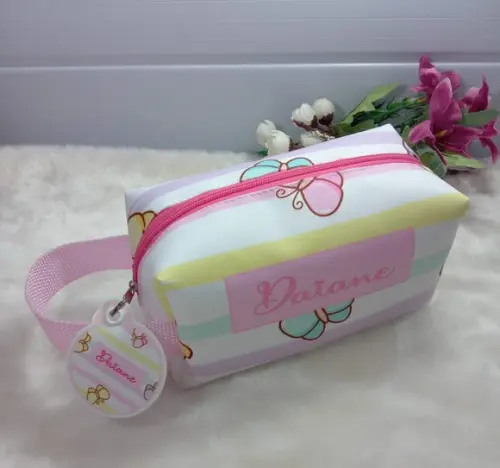 Necessaire Box, com Alça Personalizada.
