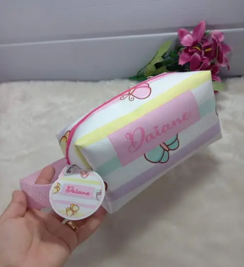 Necessaire Box, com Alça Personalizada.