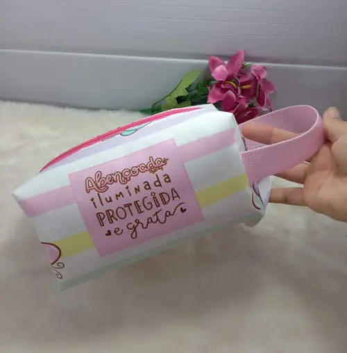 Necessaire Box, com Alça Personalizada.