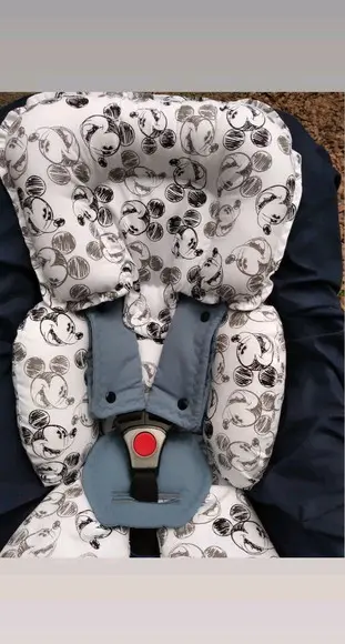 Redutor de Bebê Conforto Mickey.