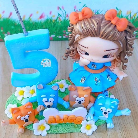 Vela Topo de Bolo Bluey e Família em Biscuit