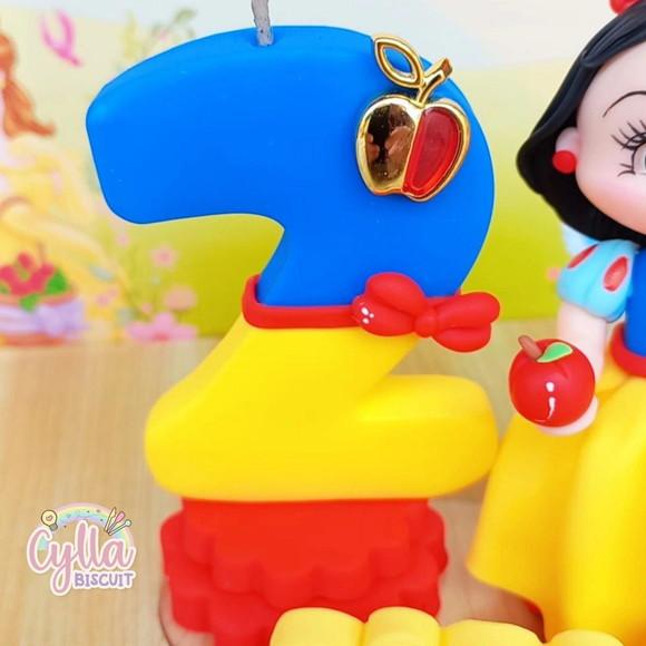 Vela Topo de Bolo Branca de Neve Biscuit