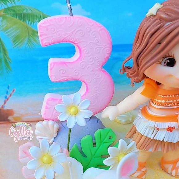 Vela Topo de Bolo Cenário Moana Baby Biscuit