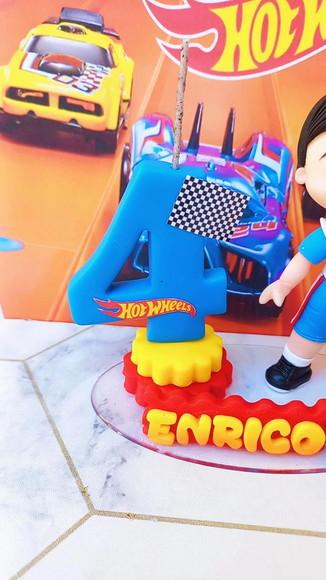 Vela Topo de Bolo Hot Wheels de Biscuit