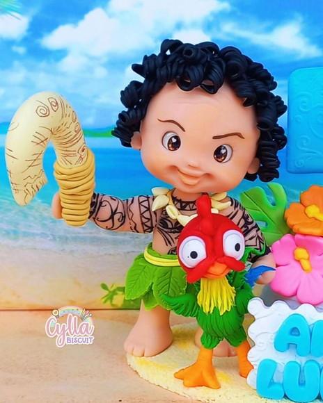 Vela Topo de Bolo Moana  e Maui em Biscuit