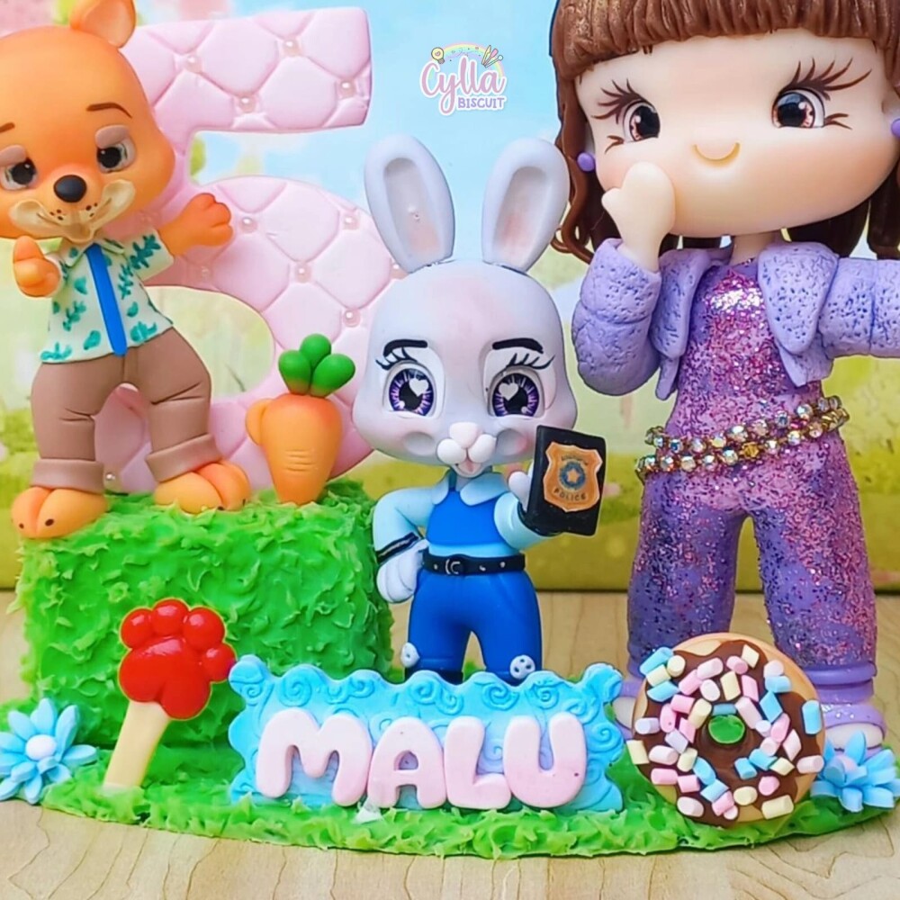 VELA TOPO DE BOLO PERSONALIZADO ZOOTOPIA 2 GAZELLE EM BISCUIT
