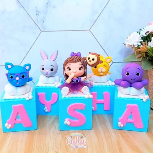 Cubo mdf Decorado com Biscuit Bolofofos Menina