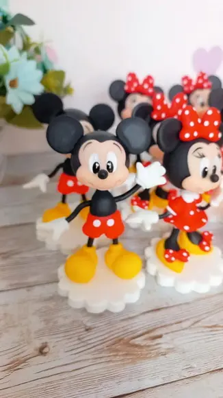 Kit 18 Apliques Luxo Turma do Mickey de Biscuit