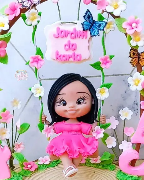Topo de Bolo Balanço Jardim de Biscuit