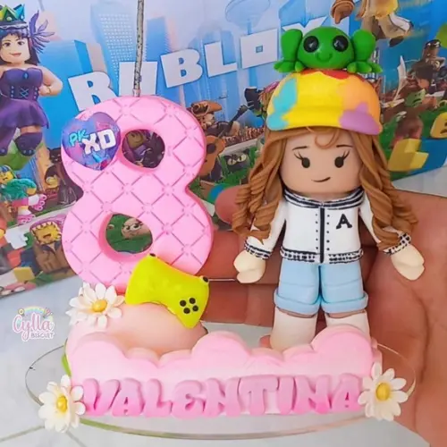 Topo de Bolo Roblox Menina em Biscuit