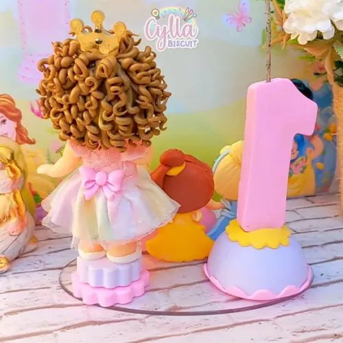 Topo de Bolo Vela Princesas de Biscuit