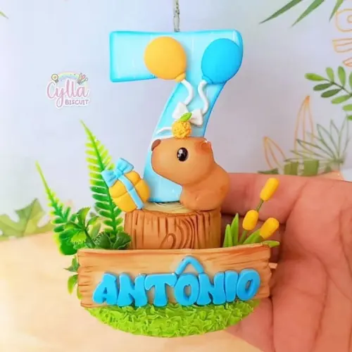 Vela Biscuit Capivara Menino