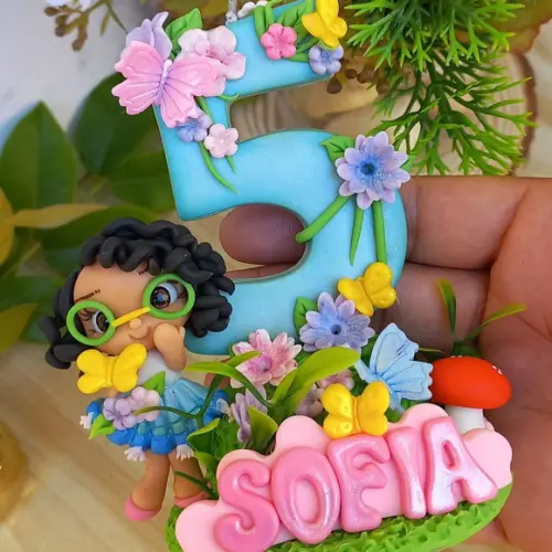 Vela Encanto Mirabel Biscuit