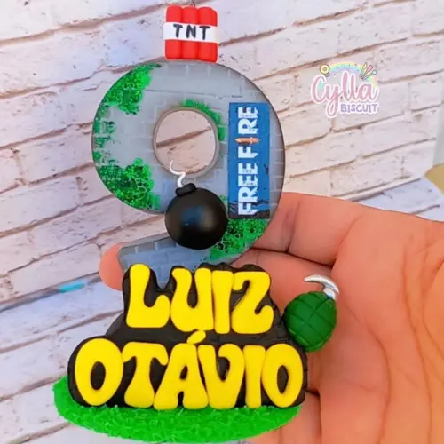 Vela Free Fire em Biscuit