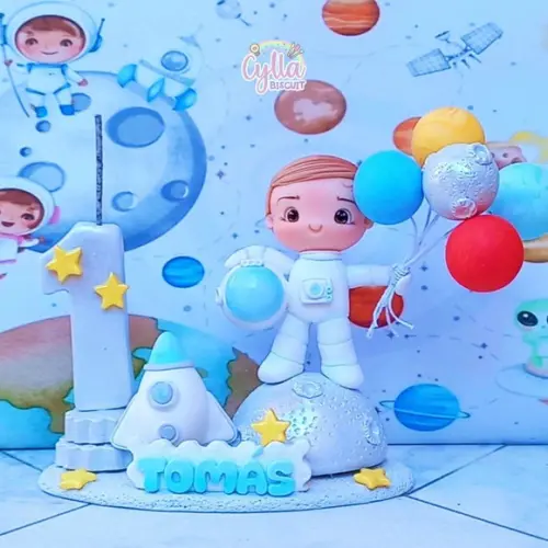 Vela Topo de Bolo Astronauta em Biscuit