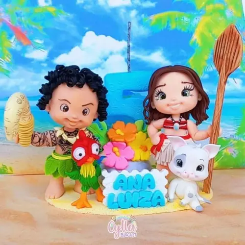 Vela Topo de Bolo Moana  e Maui em Biscuit
