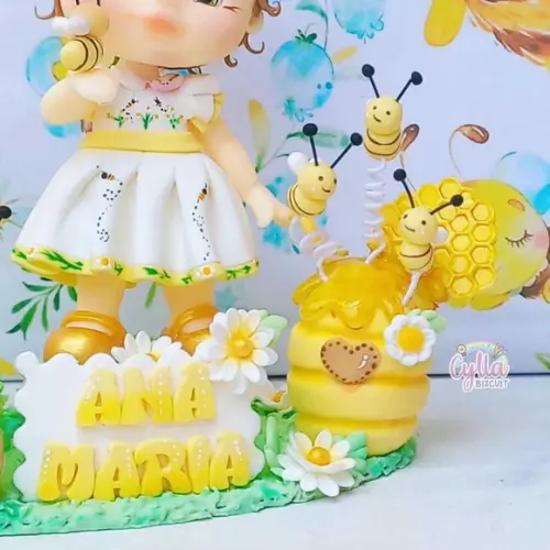 Vela Topo de Bolo Personalizado Abelha em Biscuit