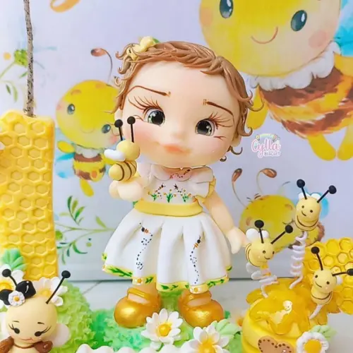 Vela Topo de Bolo Personalizado Abelha em Biscuit