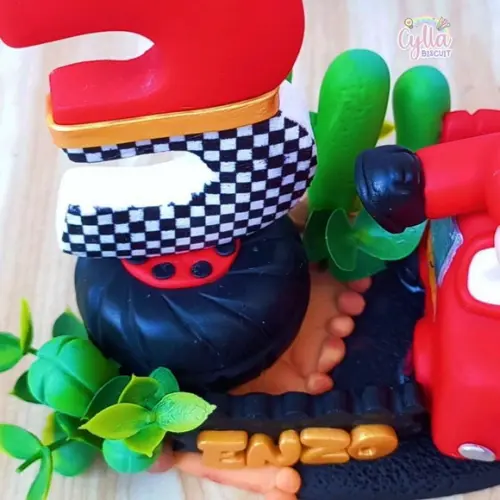 Vela Topo de Bolo Personalizado Carros Biscuit