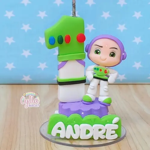 Vela Toy Story Buzz Lightyear em Biscuit