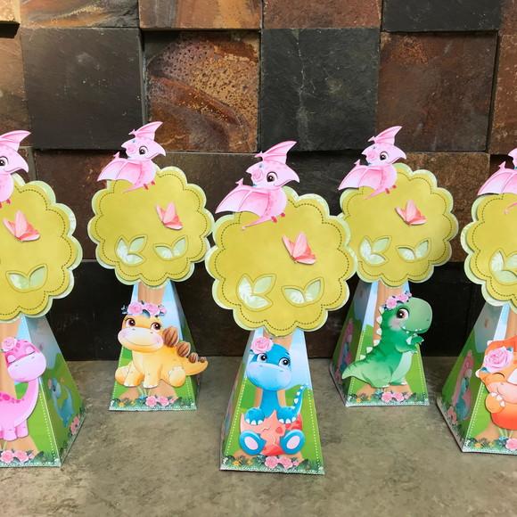 Pedido Especial Dinossauro Menina