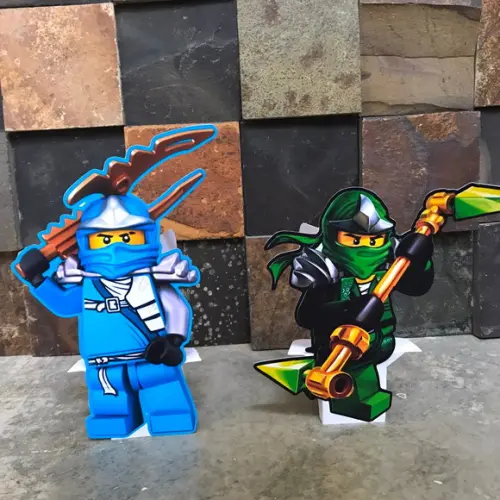 7 Unidades Display Ninjago