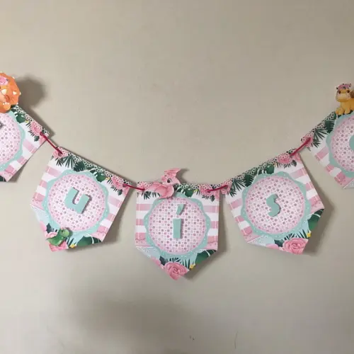 Dinossauro Rosa