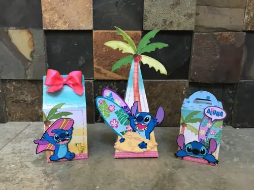 Kit Festas, Stitch