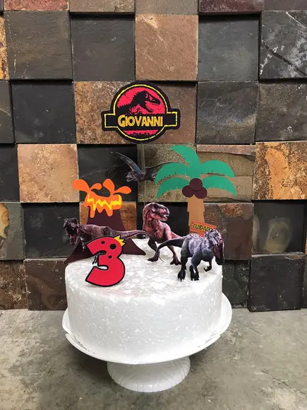 Topo de Bolo Jurassic Park