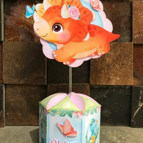 Pedido Especial Dinossauro Menina