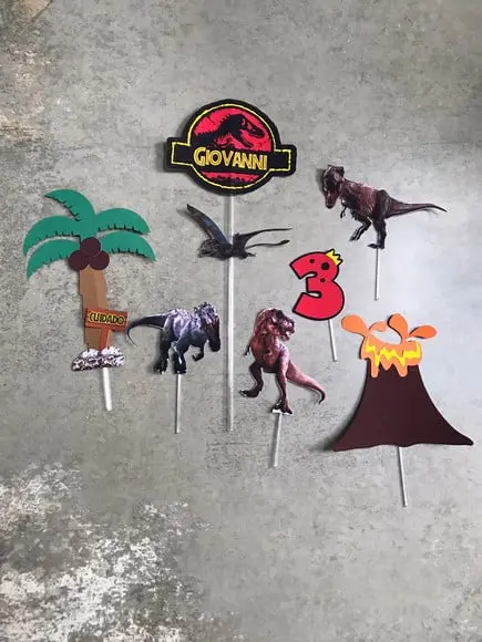 Topo de Bolo Jurassic Park
