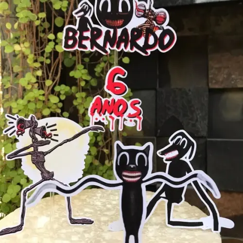 Siren Head, Cartoon Cat e Cartoon Dog