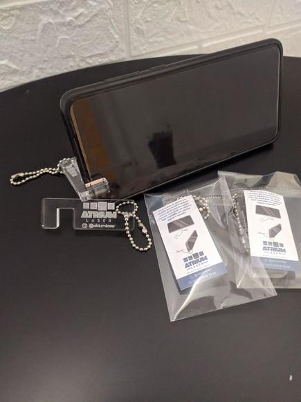 Chaveiro Suporte de Celular com Gravação a Laser