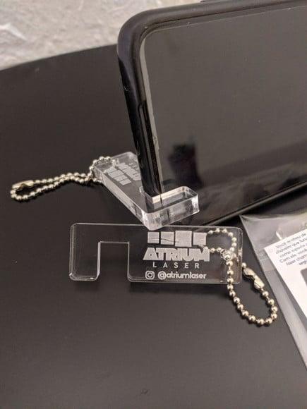Chaveiro Suporte de Celular com Gravação a Laser