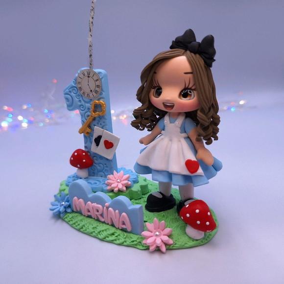 Topo de Bolo Alice Personalizado em Biscuit .
