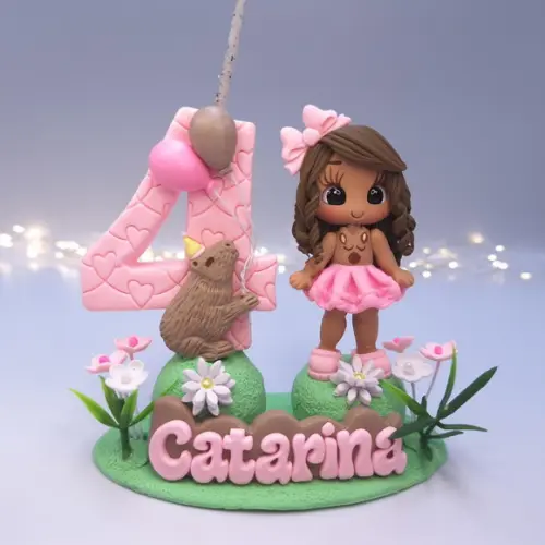 Mini Topo Capivara com Bonequinha Biscuit