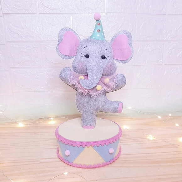 Centro de Mesa Circo Rosa 23cm Elefante