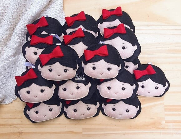 Chaveiro Branca de Neve com Tag Personalizada