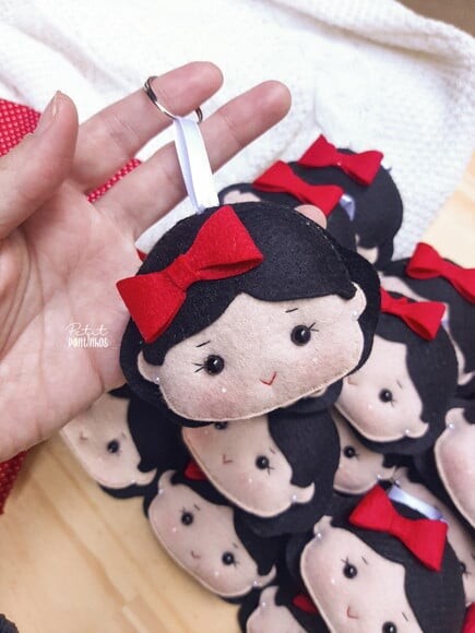 Chaveiro Branca de Neve com Tag Personalizada
