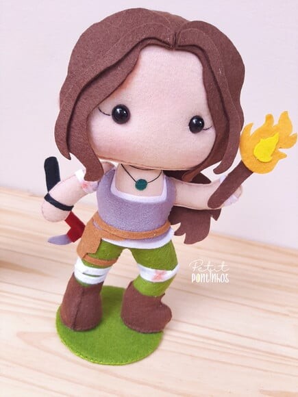 Lara Croft (caçadora de Artefatos) 21cm Valor Unitário