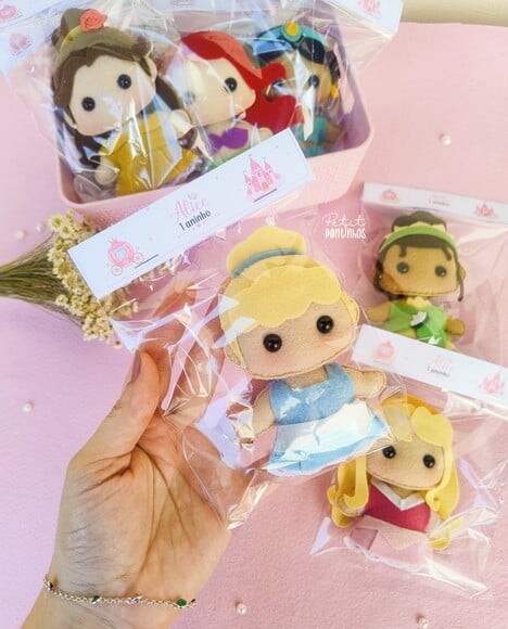 Lembrancinha Mini Princesas com Embalagem Personalizada